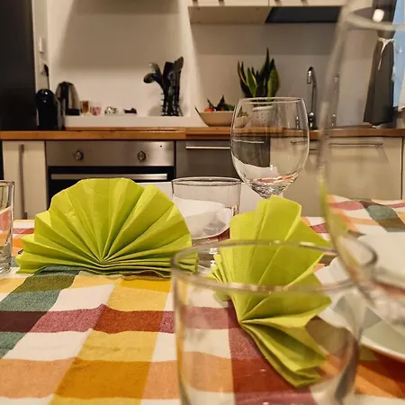 דירה Elegant And Modern Two-room With Equipped Kitchen מילאנו