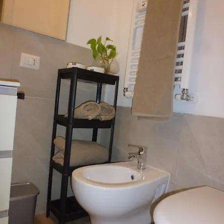 Appartement Elegant And Modern Two-room With Equipped Kitchen *